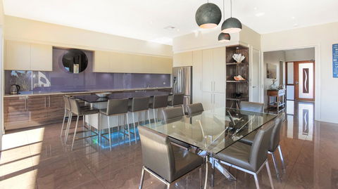 Lavina Luxury Beach House - Accommodation Whitsundays 38