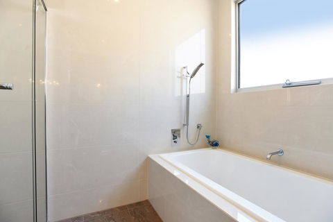 Lavina Luxury Beach House - Accommodation Whitsundays 28