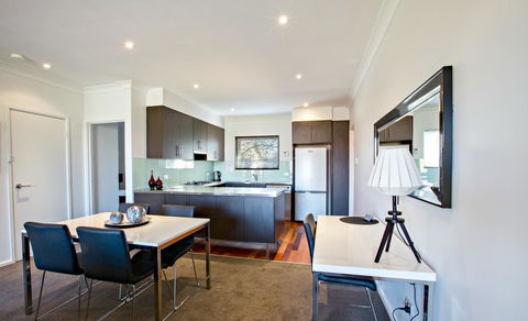 Adelaide DressCircle Apartments - Archer Street - Accommodation Whitsundays 9