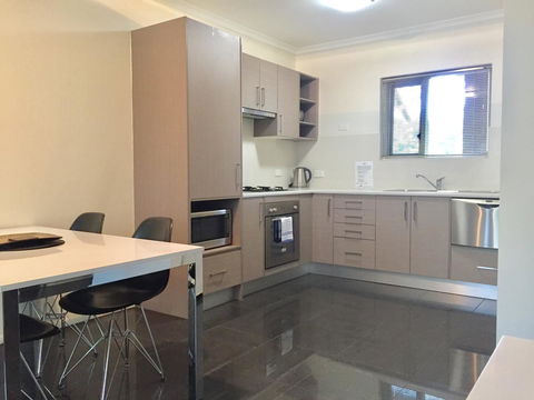 Adelaide DressCircle Apartments - Archer Street - Accommodation Whitsundays 11