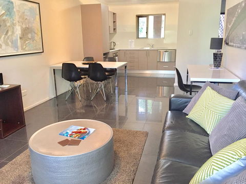 Adelaide DressCircle Apartments - Archer Street - Accommodation Whitsundays 13