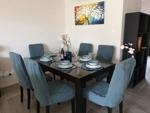Explore Adelaide, Gawler, The Barossa And Clare Valleys All-in-one - Accommodation Whitsundays 2
