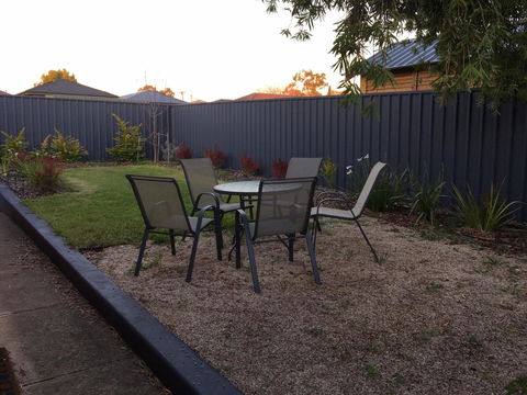 Windsor Gardens Home - Accommodation Whitsundays 15