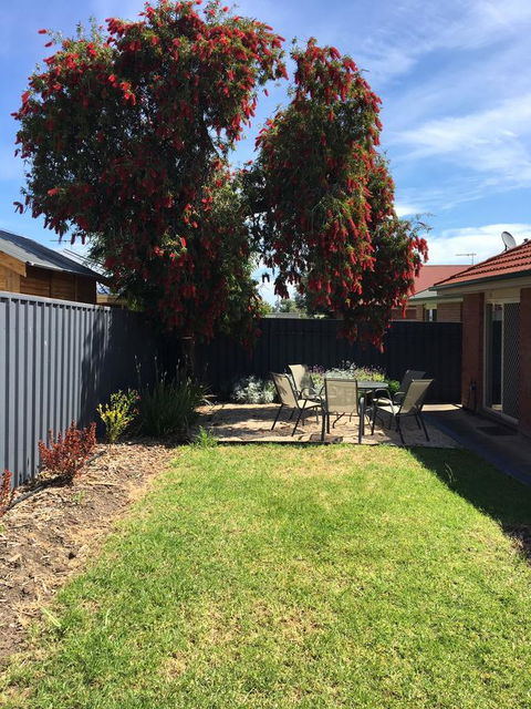 Windsor Gardens Home - Accommodation Whitsundays 13
