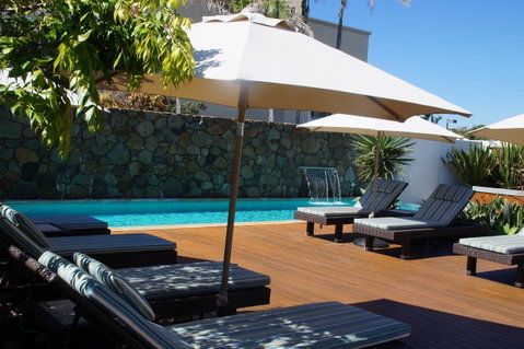 Bayview Beachfront Apartments, In Town Right On The Beach - Accommodation Whitsundays 18