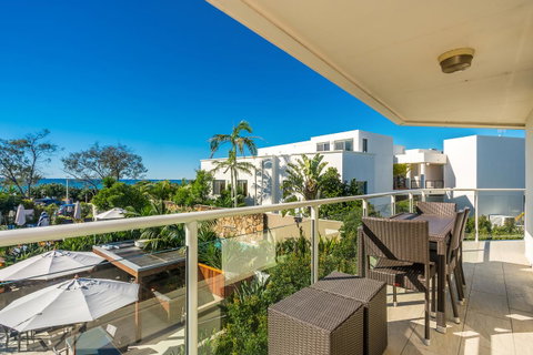 Bayview Beachfront Apartments, In Town Right On The Beach - Accommodation Whitsundays 21