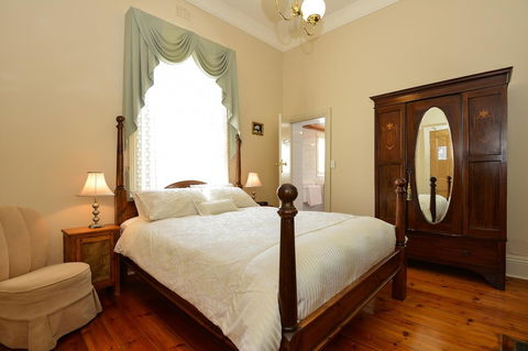 Trafalgar Premium Vintage Suites - Accommodation Whitsundays 6