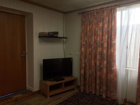 Kingscote Central - Accommodation Whitsundays 2