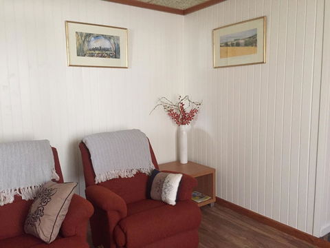 Kingscote Central - Accommodation Whitsundays 0