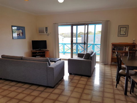 Marion Bay Holiday Villas - Accommodation Whitsundays 1