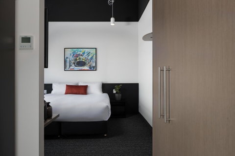 Rydges Pit Lane - Accommodation Whitsundays 24