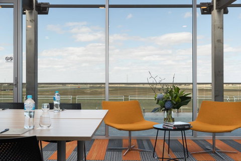 Rydges Pit Lane - Accommodation Whitsundays 15