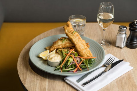 Rydges Pit Lane - Accommodation Whitsundays 8