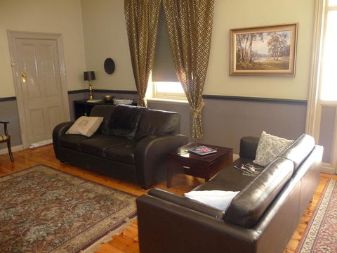 Country Bakehouse Accommodation - Accommodation Whitsundays 4