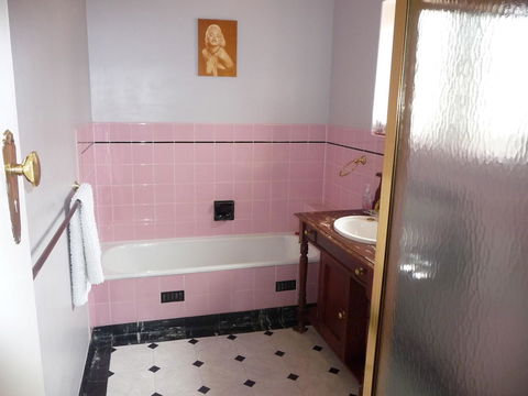 Country Bakehouse Accommodation - Accommodation Whitsundays 17