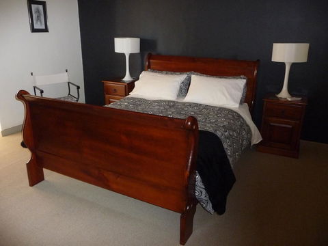 Country Bakehouse Accommodation - Accommodation Whitsundays 1