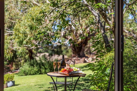Adelaide Hills Retreats - Accommodation Whitsundays 12