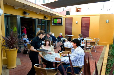 Loxton Community Hotel Motel - Accommodation Whitsundays 13