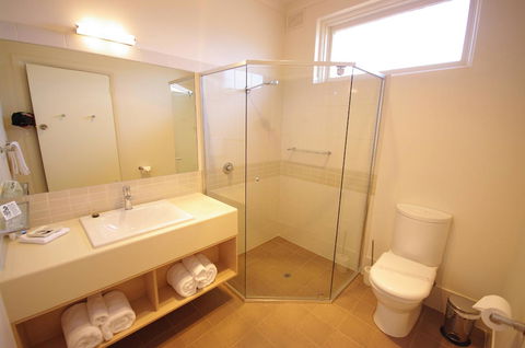 Adelaide Road Motor Lodge - Accommodation Whitsundays 38
