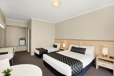Adelaide Road Motor Lodge - Accommodation Whitsundays 28