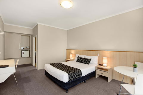 Adelaide Road Motor Lodge - Accommodation Whitsundays 32