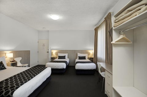 Adelaide Road Motor Lodge - Accommodation Whitsundays 19