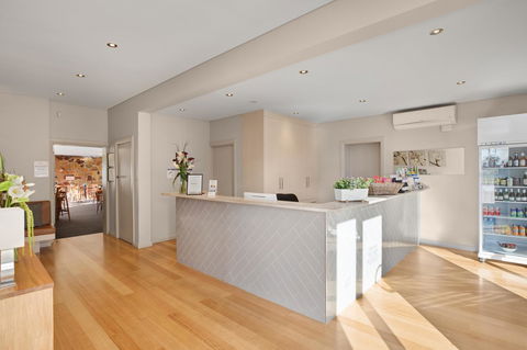 Adelaide Road Motor Lodge - Accommodation Whitsundays 3