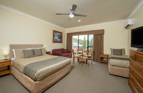 Clare Country Club - Accommodation Whitsundays 18
