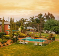 Clare Country Club - Accommodation Whitsundays