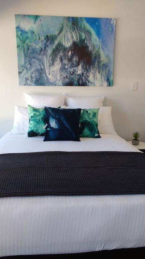 The Avenue Inn - Accommodation Whitsundays 15