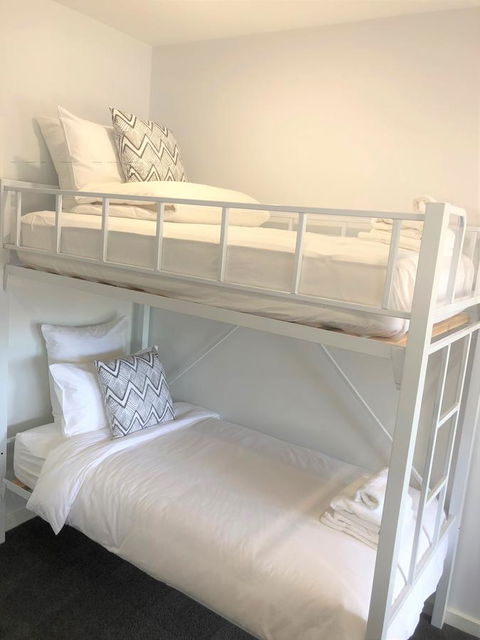 The Avenue Inn - Accommodation Whitsundays 26