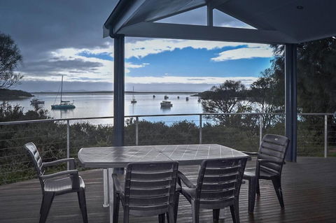 Rest A Shore Coffin Bay - Accommodation Whitsundays 5