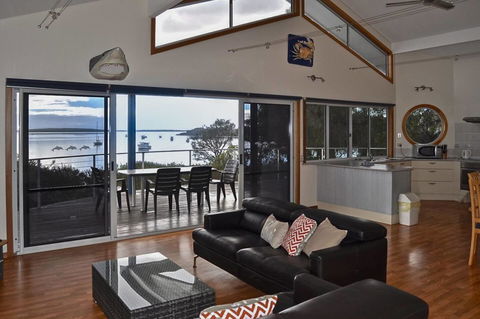 Rest A Shore Coffin Bay - Accommodation Whitsundays 3