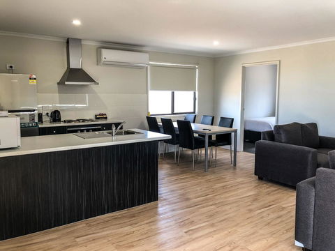 BIG4 The Bend Holiday Park - Accommodation Whitsundays 2