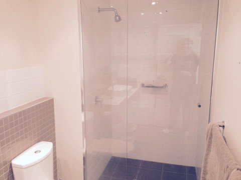 Breakwater Apartment - Accommodation Whitsundays 16