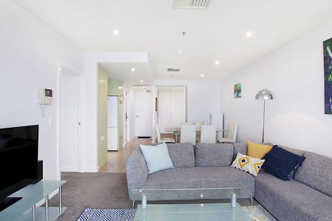 Beachside Luxury & Comfort, Ocean Views In Glenelg - Accommodation Whitsundays 10