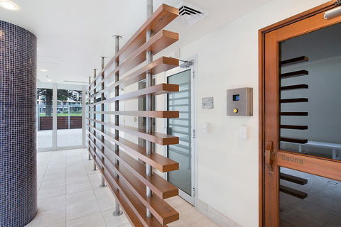 Beachside Luxury & Comfort, Ocean Views In Glenelg - Accommodation Whitsundays 27