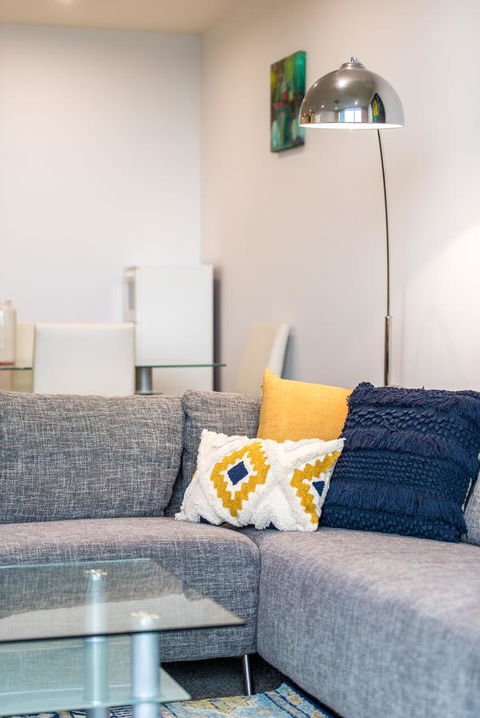 Beachside Luxury & Comfort, Ocean Views In Glenelg - Accommodation Whitsundays 9