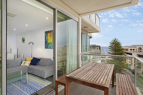 Beachside Luxury & Comfort, Ocean Views In Glenelg - Accommodation Whitsundays 1