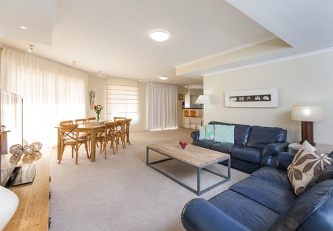 Ramada Resort By Wyndham Shoal Bay - Accommodation Whitsundays 42