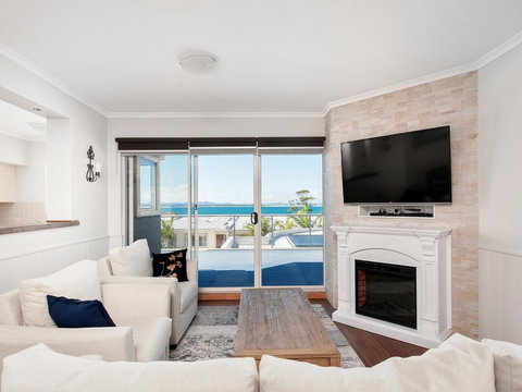 Ramada Resort By Wyndham Shoal Bay - Accommodation Whitsundays 10