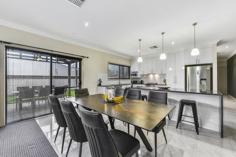 Accommodation On Lansell 2 - Accommodation Whitsundays 6
