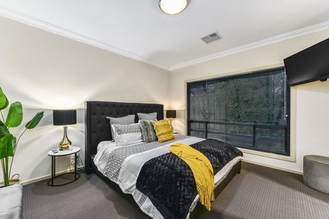 Accommodation On Lansell 2 - Accommodation Whitsundays 1