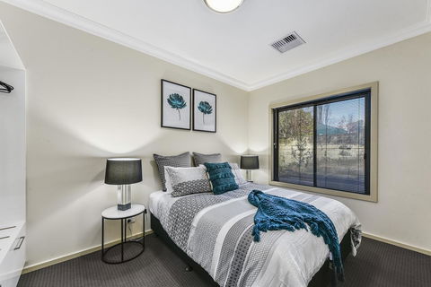 Accommodation On Lansell 2 - Accommodation Whitsundays 9