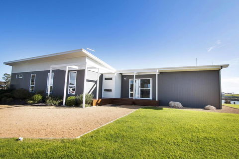 Villa Serra - Accommodation Whitsundays 0
