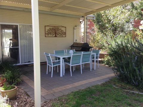 Jack\'s House B&B Clare - Accommodation Whitsundays 5