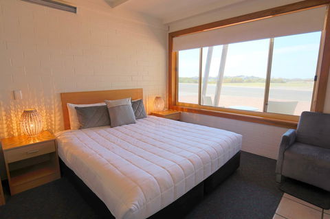Harbour View Motel - Accommodation Whitsundays 19