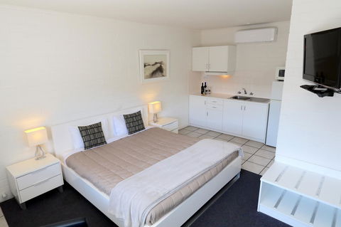 Harbour View Motel - Accommodation Whitsundays 32
