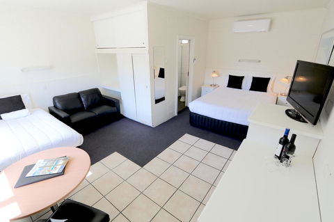 Harbour View Motel - Accommodation Whitsundays 41