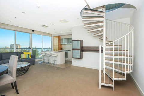 Glenelg Skyline Penthouse - Accommodation Whitsundays 18